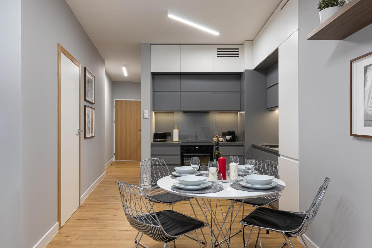 Ecru Luxurious Apartment In Port Praski With Balcony Wwa35 Varşovia Exterior foto